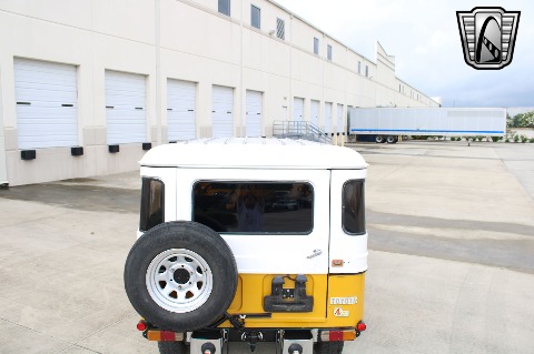 1977 Toyota FJ43 image 10