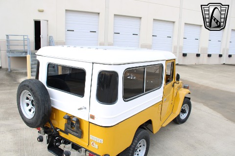 1977 Toyota FJ43 image 13