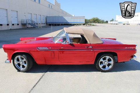 1956 Ford Thunderbird image 8