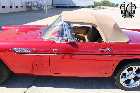 1956 Ford Thunderbird image 35