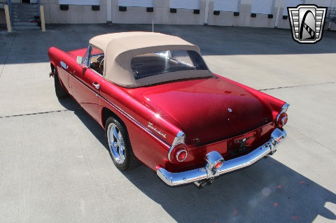 1956 Ford Thunderbird image 10