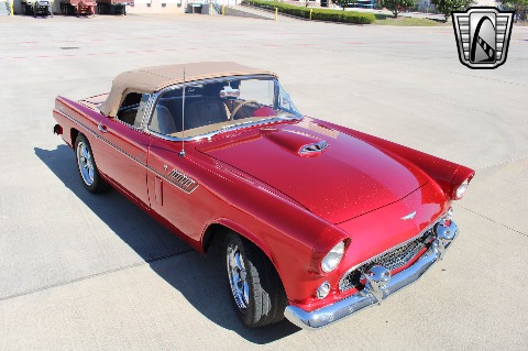 1956 Ford Thunderbird image 22