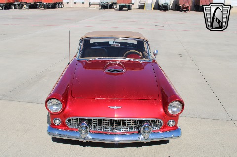 1956 Ford Thunderbird image 25