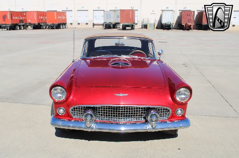 1956 Ford Thunderbird image 26