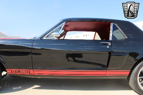 1966 Ford Mustang image 31