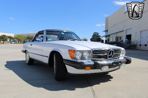 1986 Mercedes-Benz 560SL image 29