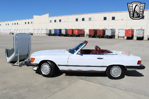 1986 Mercedes-Benz 560SL image 4