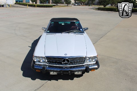 1986 Mercedes-Benz 560SL image 30