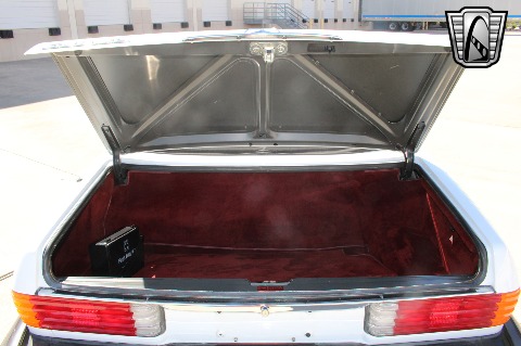 1986 Mercedes-Benz 560SL image 135