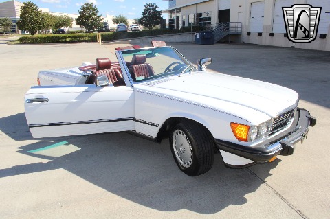 1986 Mercedes-Benz 560SL image 6