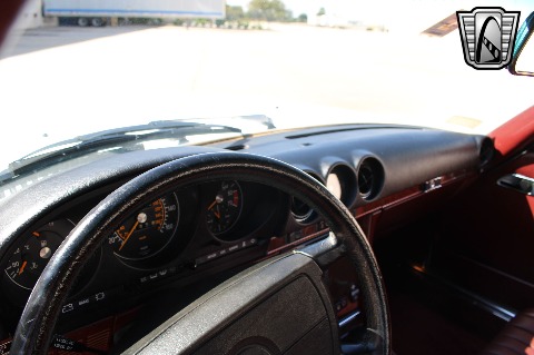 1986 Mercedes-Benz 560SL image 110