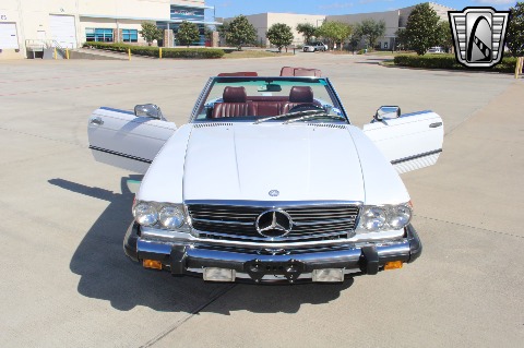 1986 Mercedes-Benz 560SL image 7
