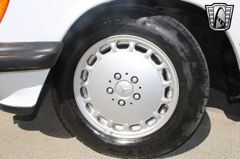 1986 Mercedes-Benz 560SL image 37