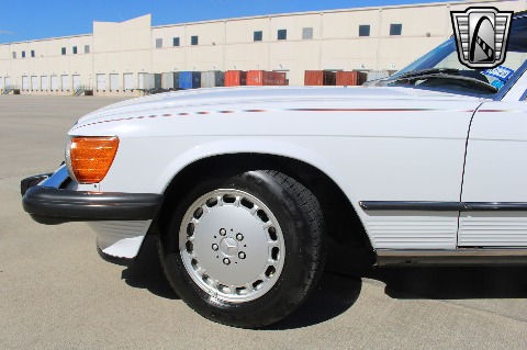 1986 Mercedes-Benz 560SL image 38