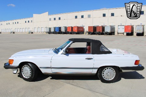 1986 Mercedes-Benz 560SL image 13