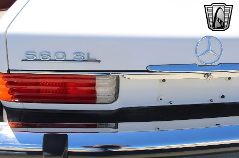 1986 Mercedes-Benz 560SL image 143