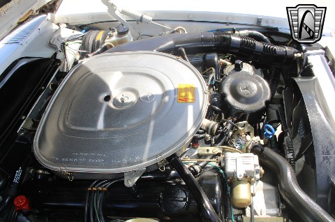 1986 Mercedes-Benz 560SL image 92