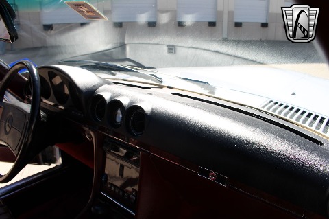 1986 Mercedes-Benz 560SL image 123