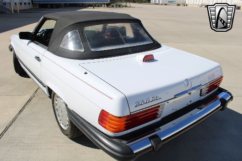 1986 Mercedes-Benz 560SL image 46