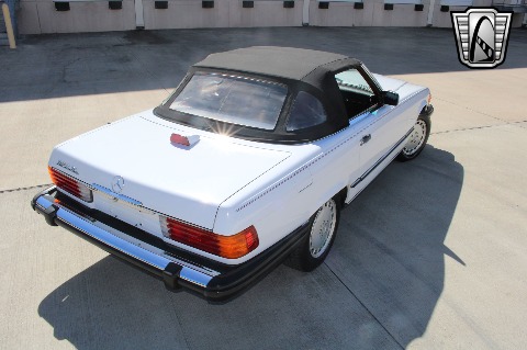 1986 Mercedes-Benz 560SL image 21