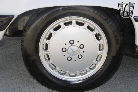 1986 Mercedes-Benz 560SL image 48