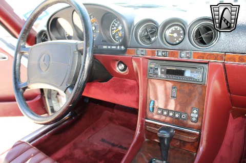 1986 Mercedes-Benz 560SL image 126