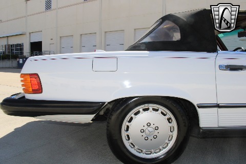 1986 Mercedes-Benz 560SL image 49