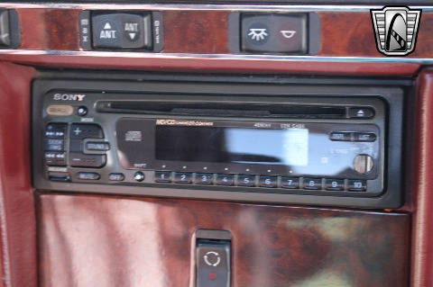 1986 Mercedes-Benz 560SL image 127