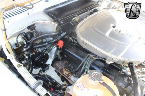 1986 Mercedes-Benz 560SL image 102