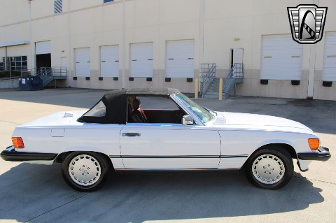 1986 Mercedes-Benz 560SL image 25