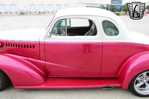 1938 Chevrolet Coupe image 32