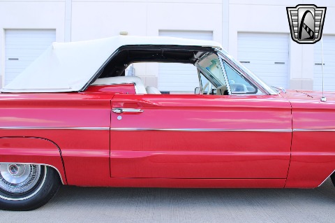 1966 Ford Thunderbird image 55