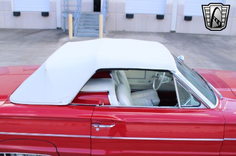 1966 Ford Thunderbird image 57