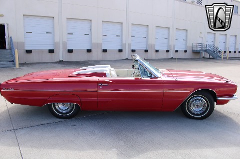 1966 Ford Thunderbird image 7