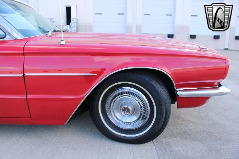1966 Ford Thunderbird image 59