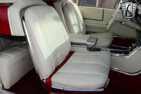 1966 Ford Thunderbird image 138