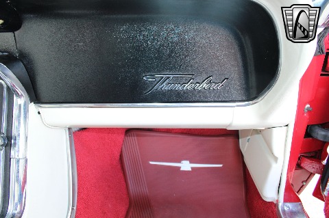 1966 Ford Thunderbird image 143