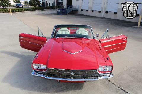 1966 Ford Thunderbird image 14