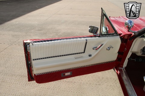 1966 Ford Thunderbird image 118