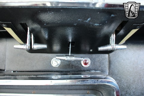 1966 Ford Thunderbird image 146