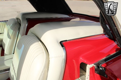 1966 Ford Thunderbird image 122