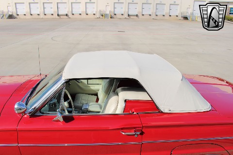 1966 Ford Thunderbird image 45