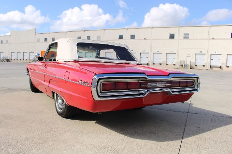 1966 Ford Thunderbird image 21