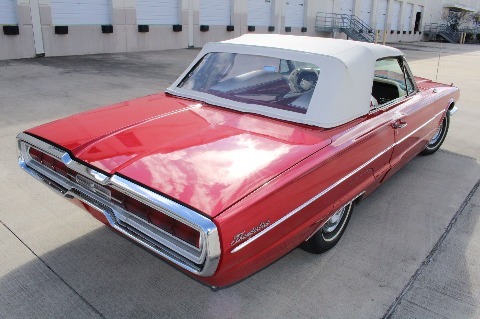 1966 Ford Thunderbird image 51