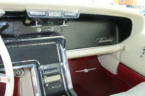 1966 Ford Thunderbird image 132