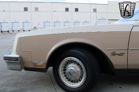 1983 Buick Riviera image 29
