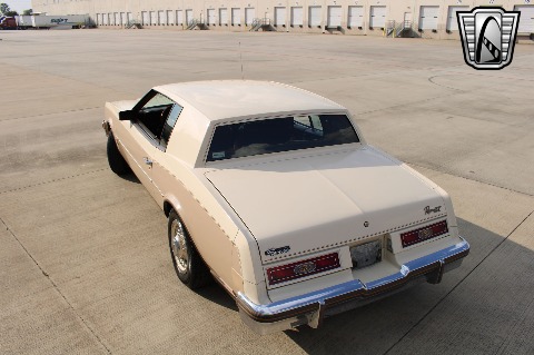 1983 Buick Riviera image 7