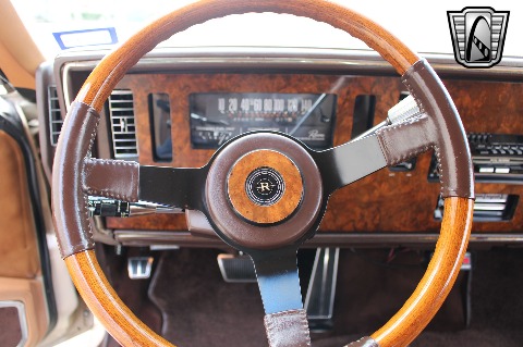 1983 Buick Riviera image 115