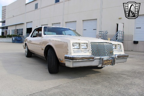 1983 Buick Riviera image 21