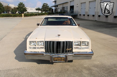 1983 Buick Riviera image 23